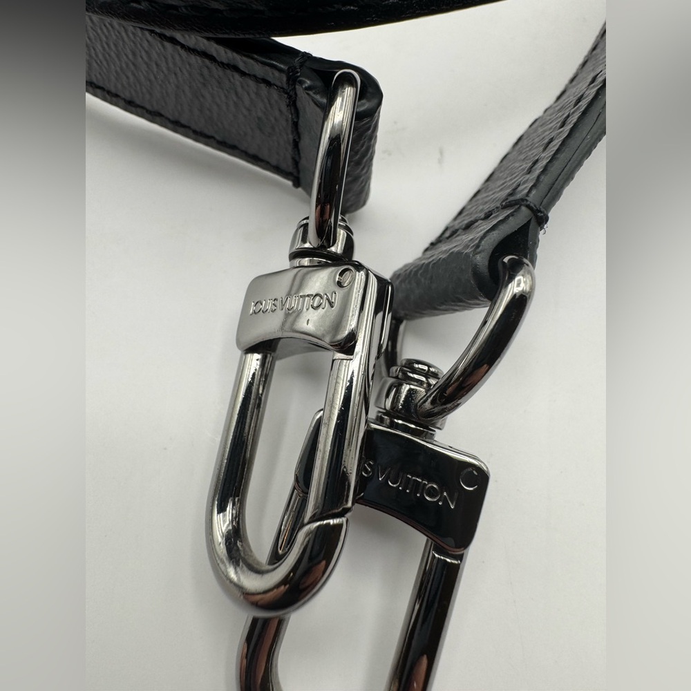 Louis Vuitton Keepall Bandoulière 25 - Picture 15 of 16